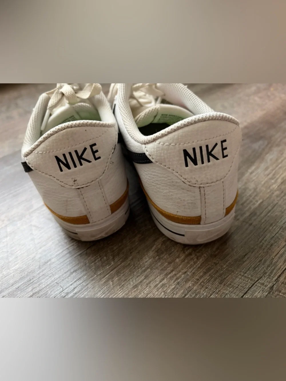 Nike Court Legacy Sneakers